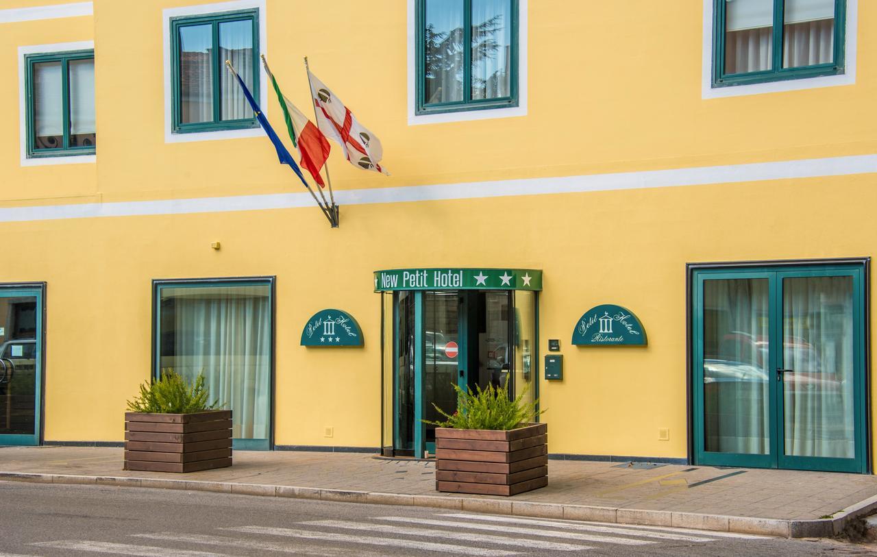 New Petit Hotel Tempio Pausania Extérieur photo